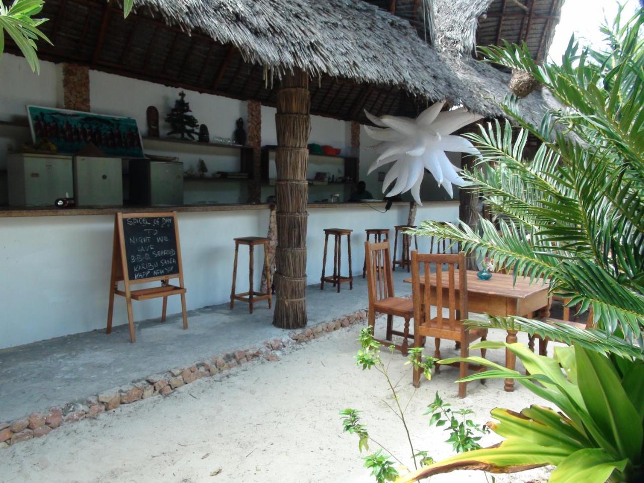 Crim Wind Freedom Hotel Jambiani  Exterior photo