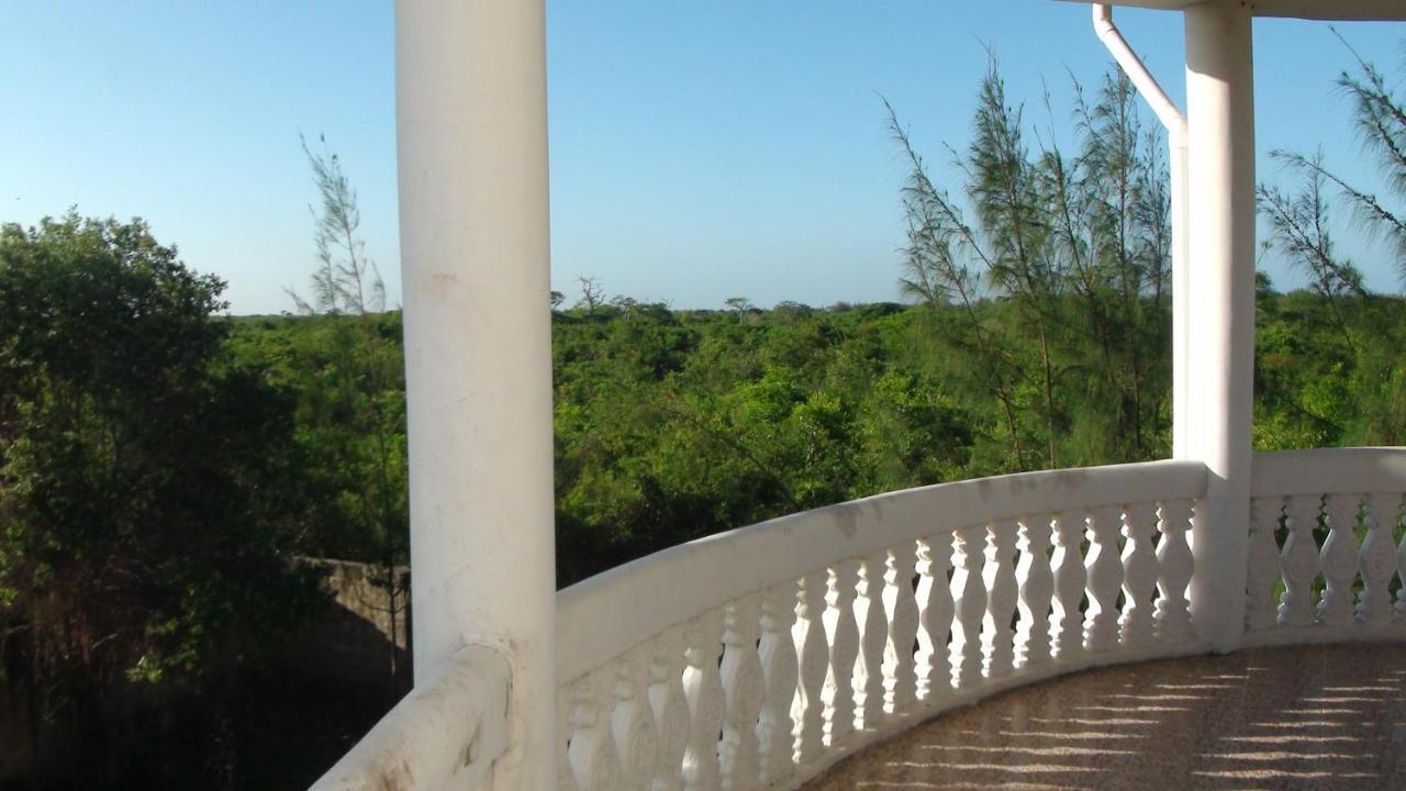 Crim Wind Freedom Hotel Jambiani  Exterior photo
